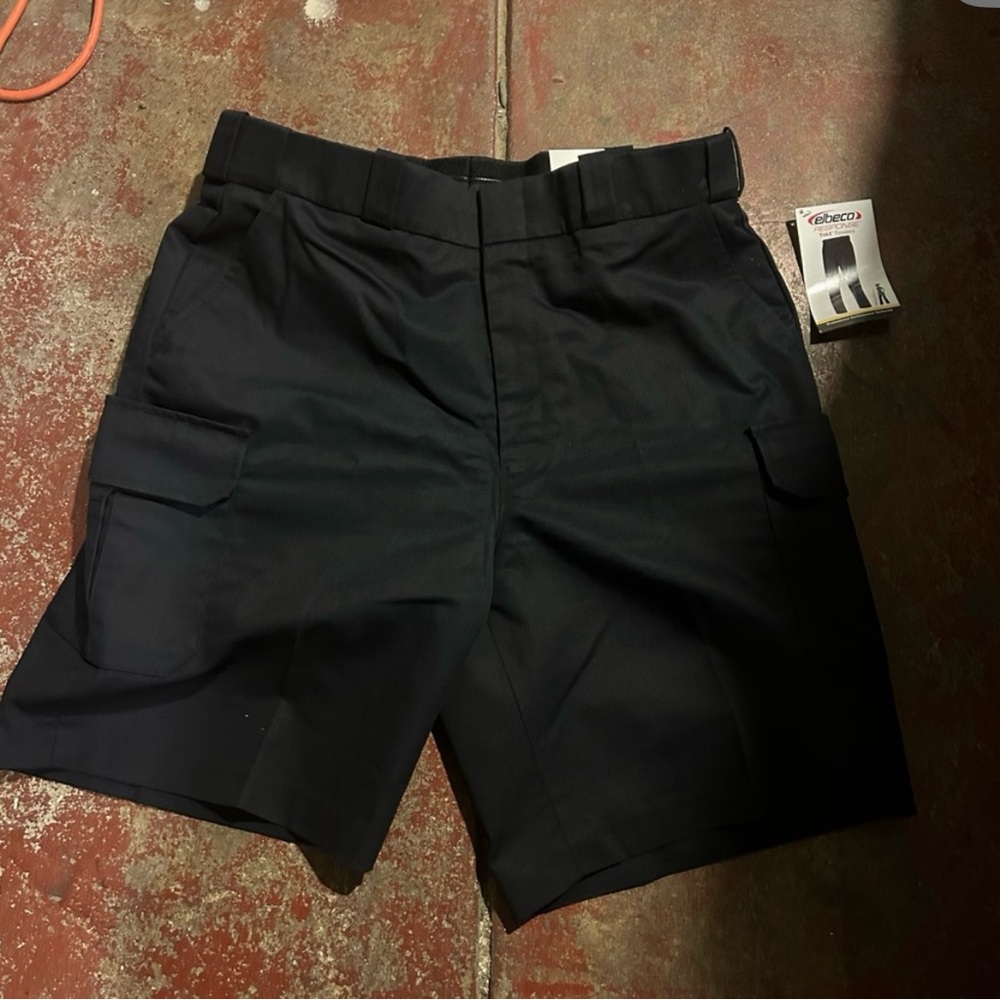 Men’s cargo shorts NWT (2 pairs) sz. 38